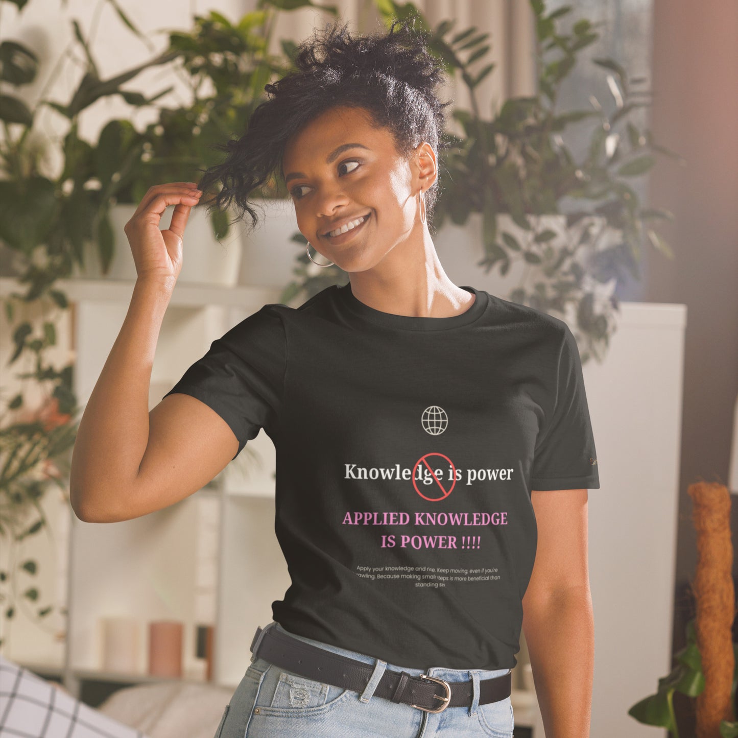 "Knowledge is power" black Short-Sleeve Tee-Shirt (pink design)