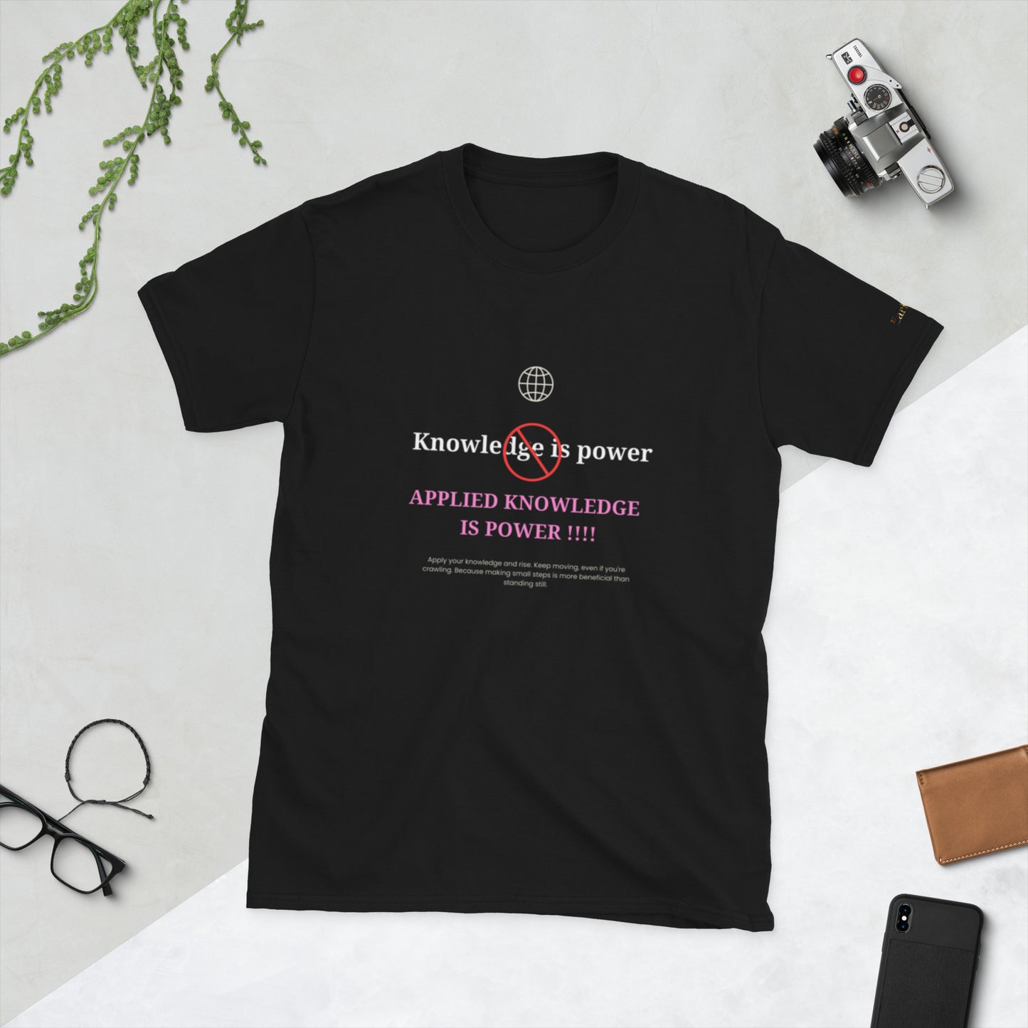 "Knowledge is power" black Short-Sleeve Tee-Shirt (pink design)