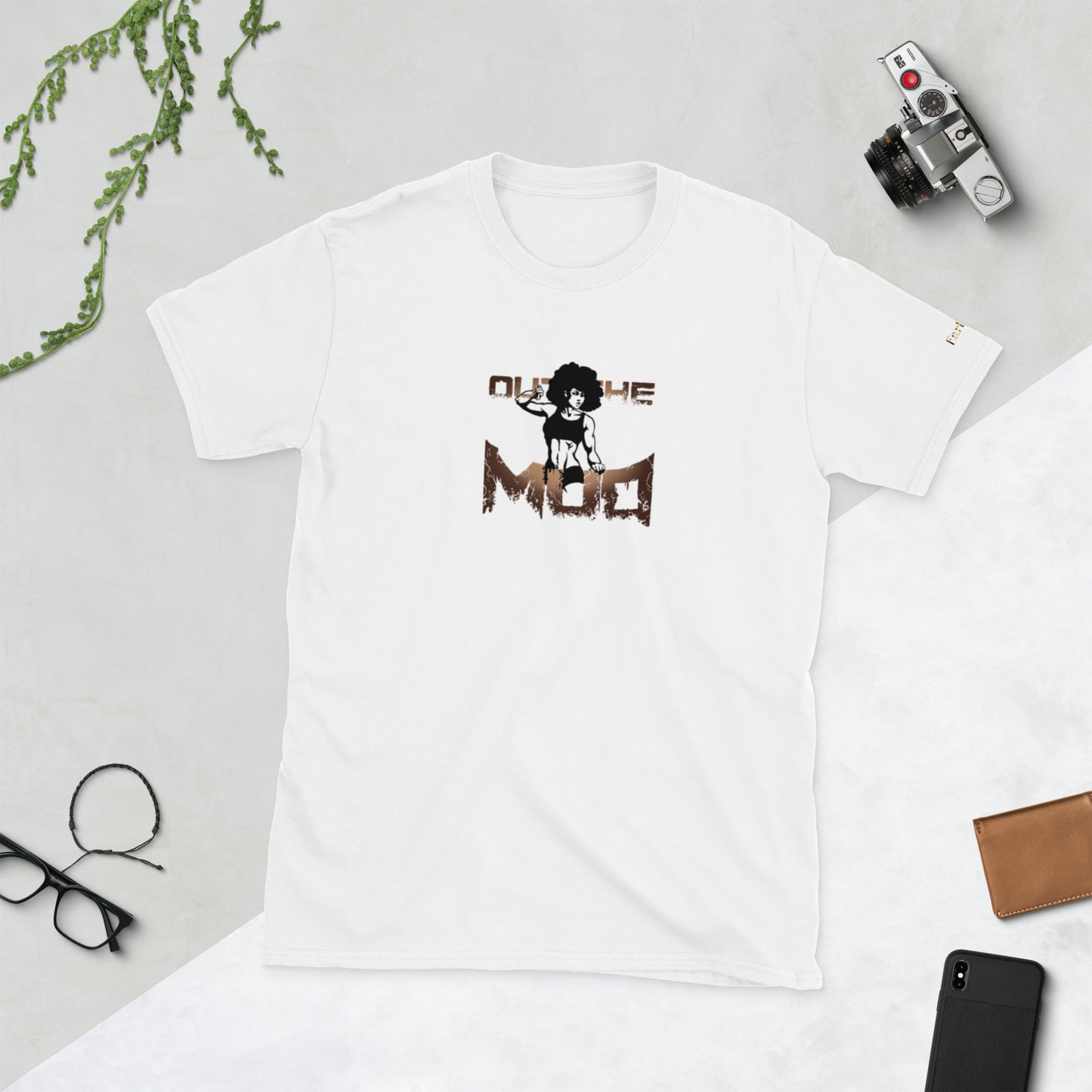 female "out the mud" W/fro short sleeve tees